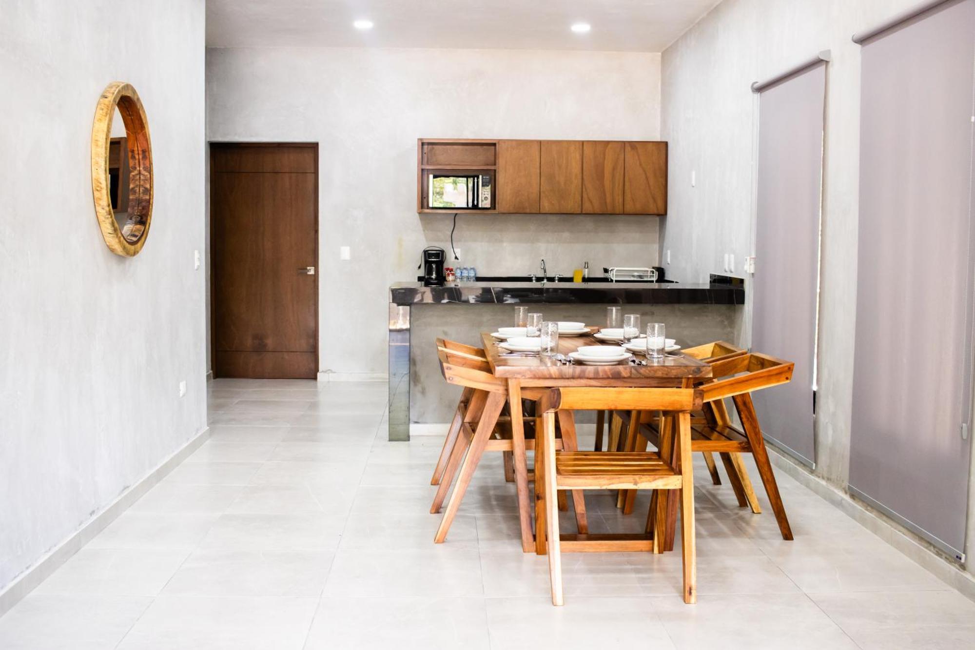 Hotel Casa Tortuga Tulum - Cenotes Park Inclusive Экстерьер фото A dining room in a private home